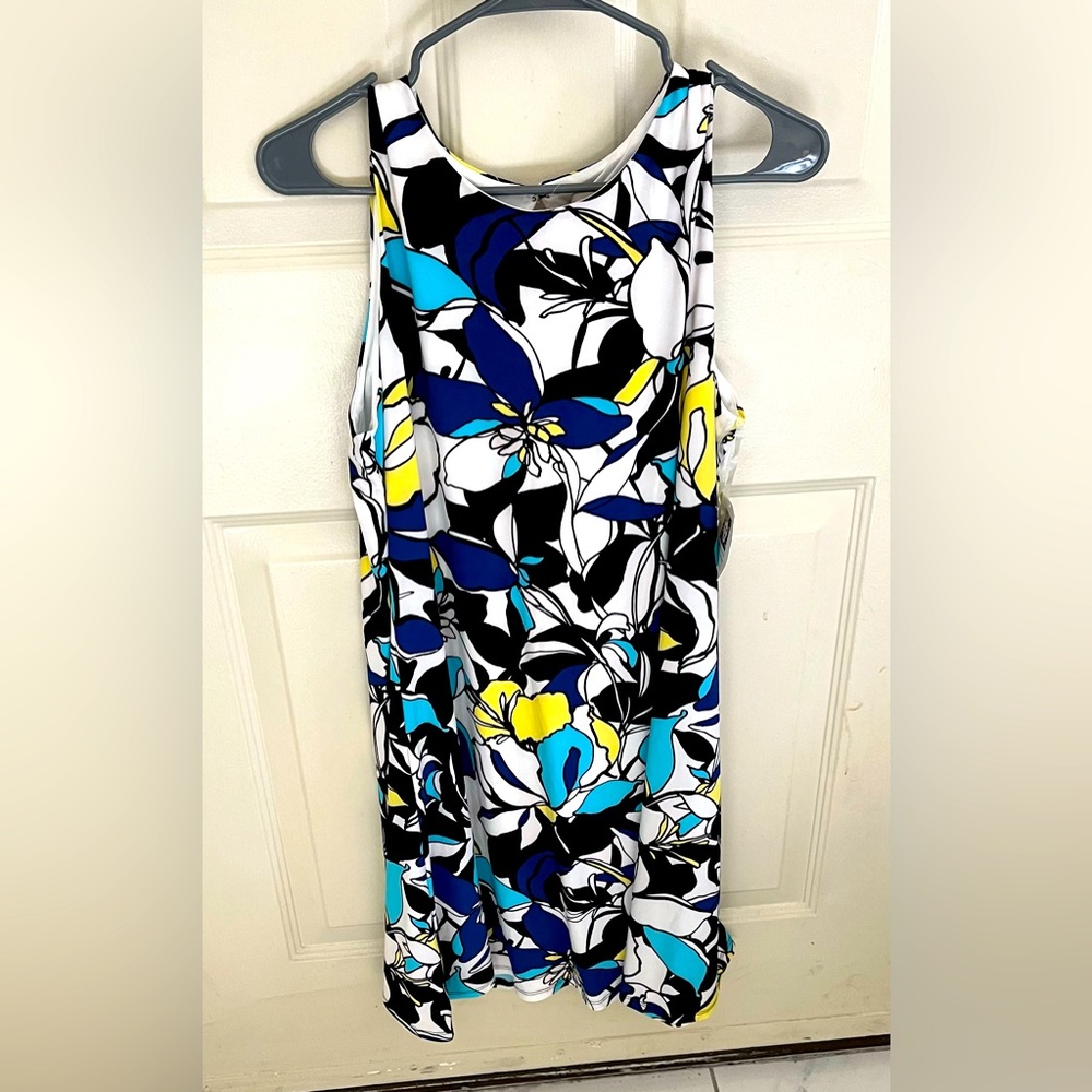 Anne Klein new with tags size 10 sleeveless floral print dress
